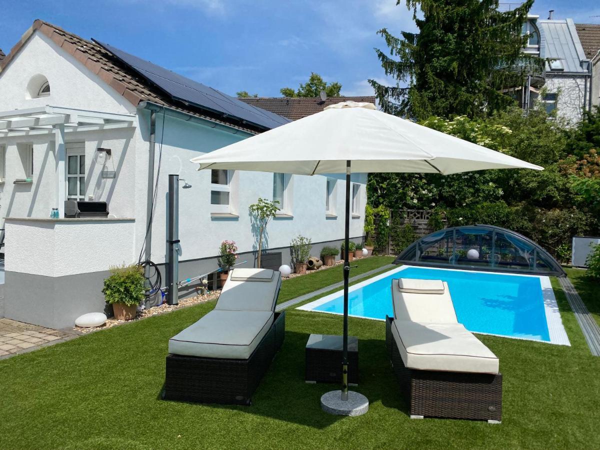 Haeuschen Im Garten In Der Muelheimer Altstadt Mülheim an der Ruhr Esterno foto